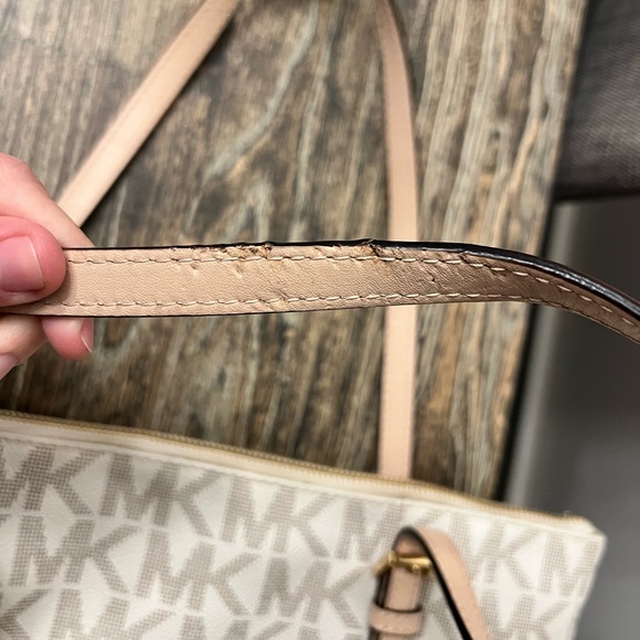 Michael Kors Purse - Picture 8 of 8